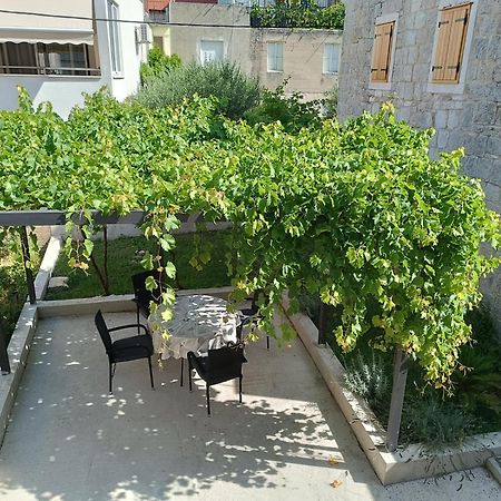 Apartmani Mara Kaštela 外观 照片