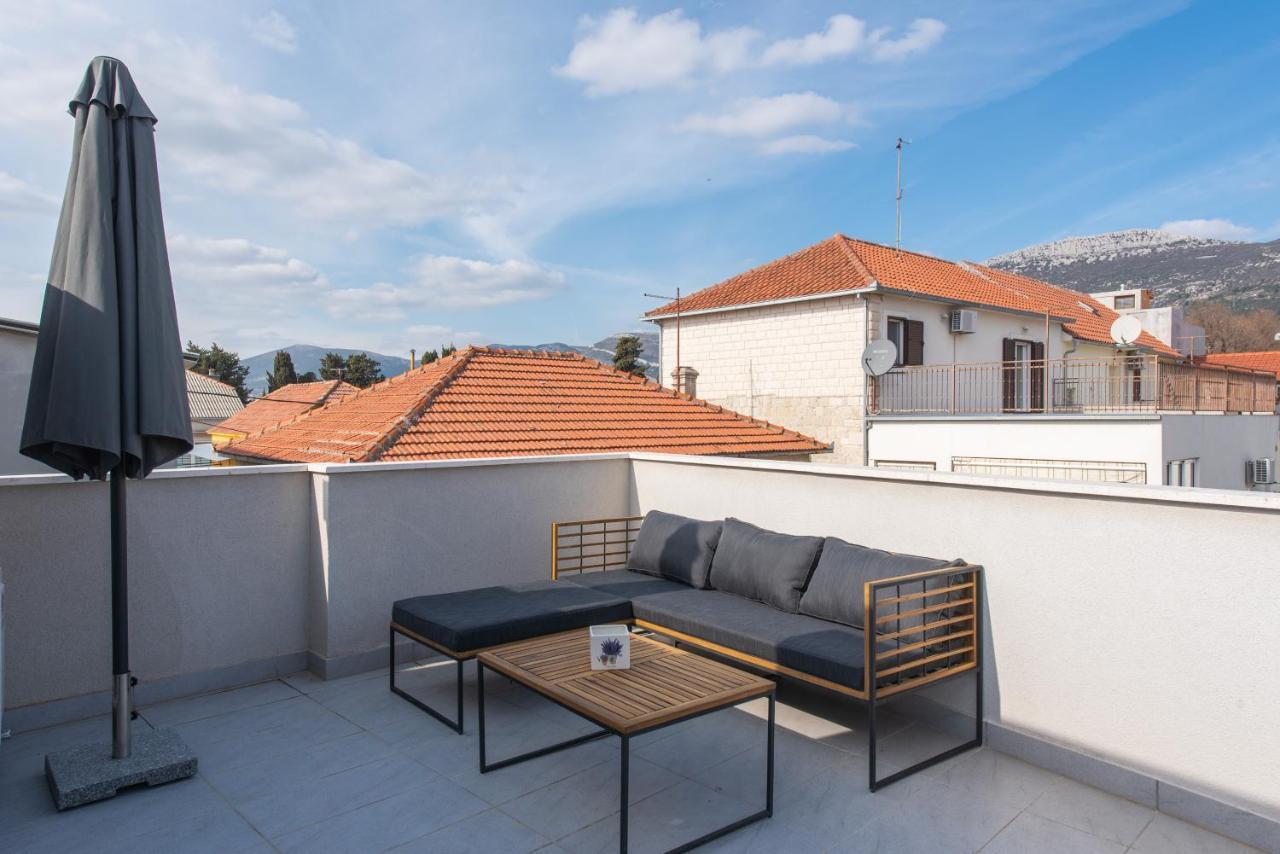 Apartmani Mara Kaštela 外观 照片